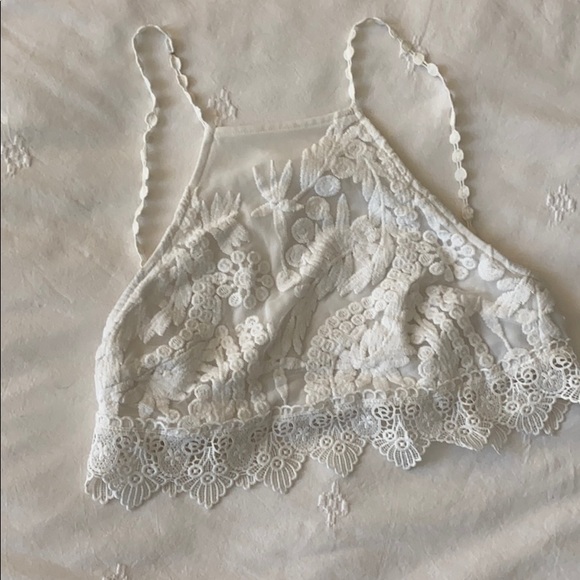 White lace embroidered crop top - Picture 2 of 3